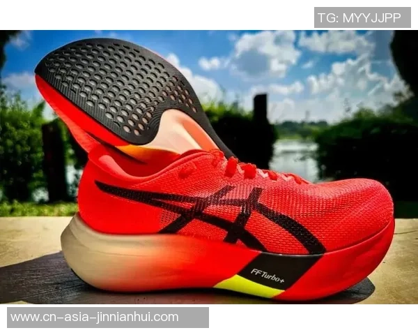 探索亚瑟士足球鞋系列的创新科技与卓越性能助力球场表现